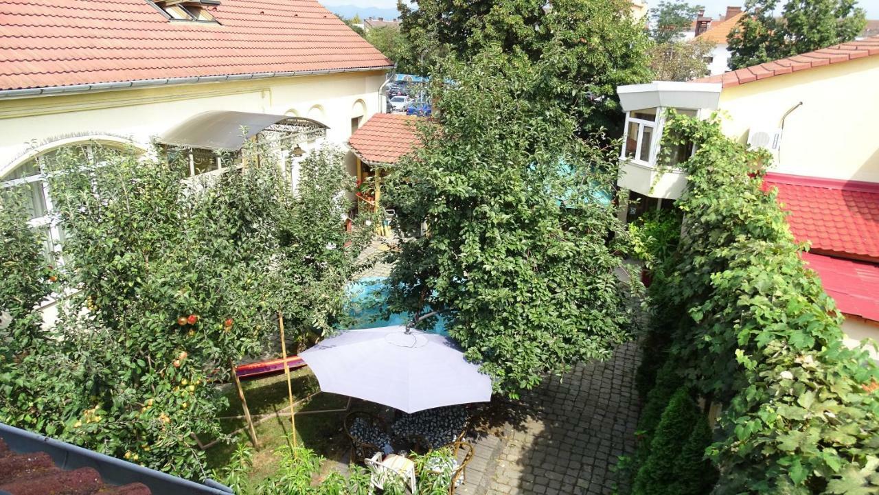 מלון דבה Casa Elysee מראה חיצוני תמונה